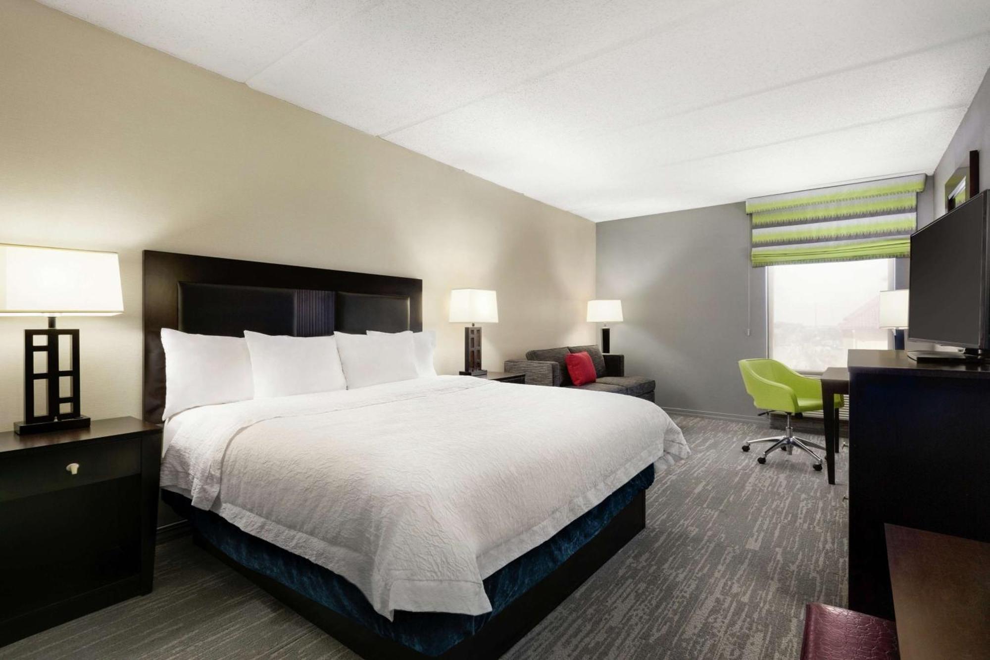 Hampton Inn And Suites Houston Clear Lake Nasa Webster Exterior photo